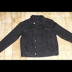 Black denim jean jacket